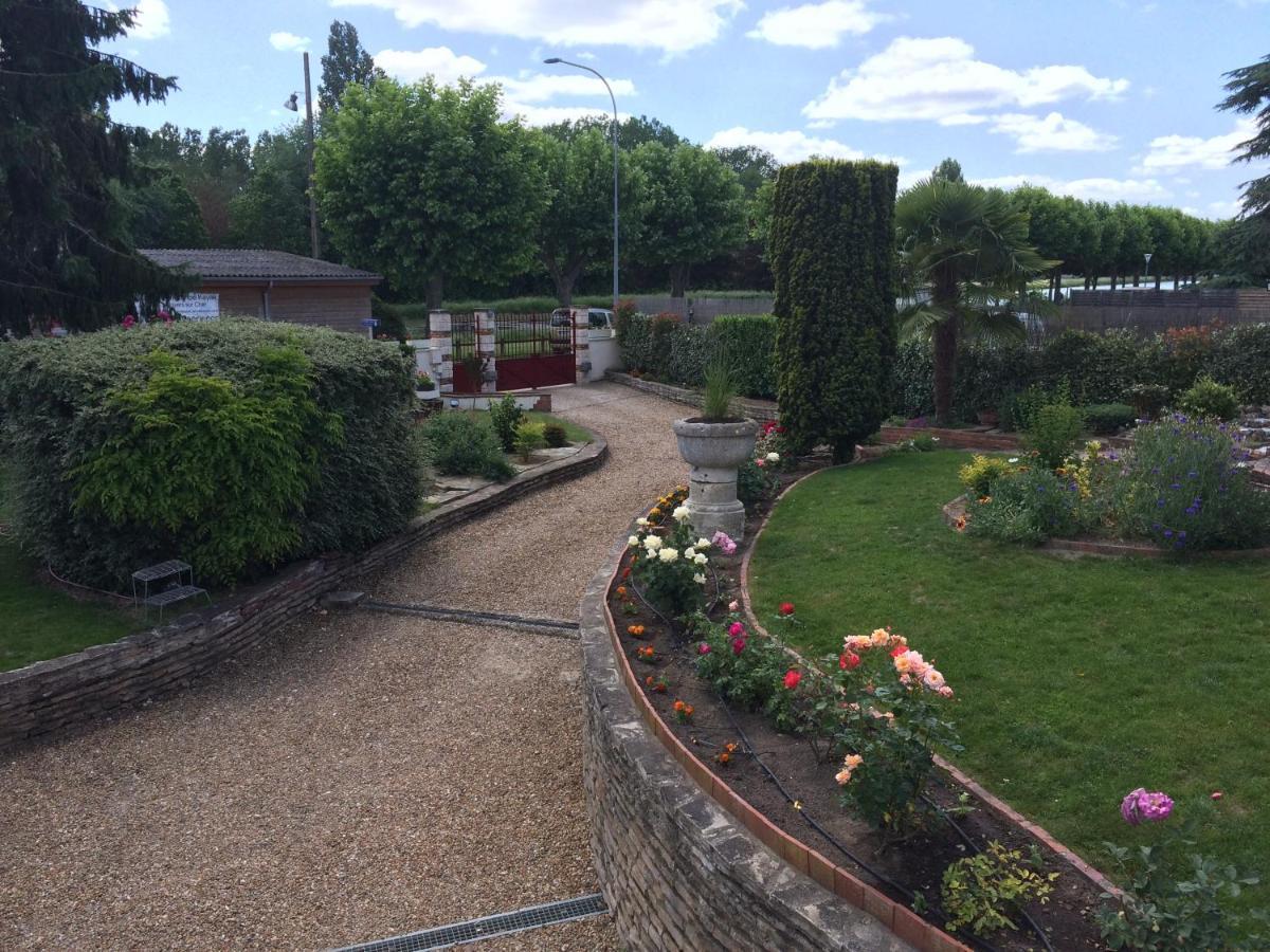 La Noisetiere Hotel Noyers-sur-Cher Exterior foto